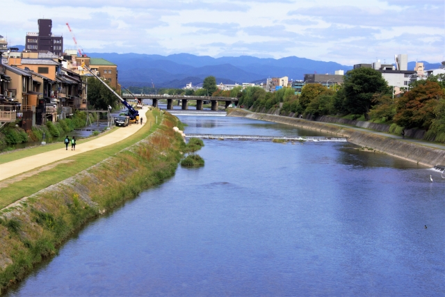 晴天の鴨川